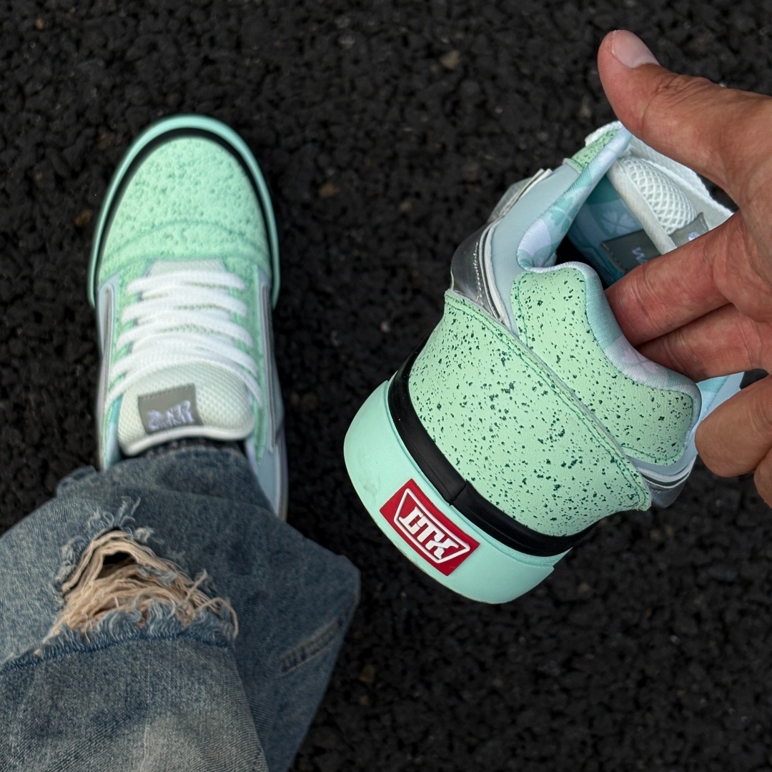 フレッシュミントグリーンライトニングチャンキーシューズ、ユニ - Vans Shoes Old Skool のレビューと価格